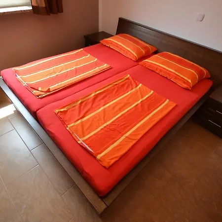 Komljen Appartement Vir