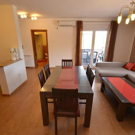 Appartement Komljen *